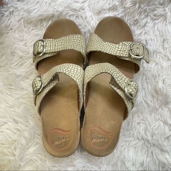 Dansko Sophie Sandals Textured Cream Leather Dual Strap Buckle Women sz 36/5.5-6 - Picture 7 of 9